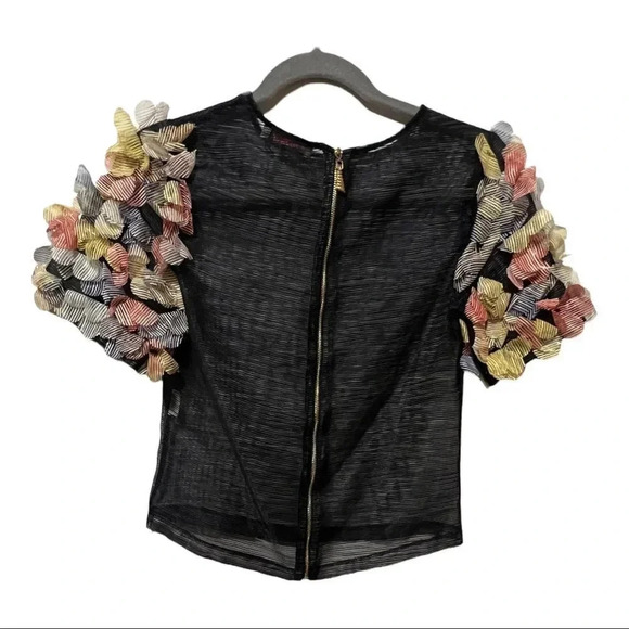 2 Miss Blouse  - Picture 2 of 7